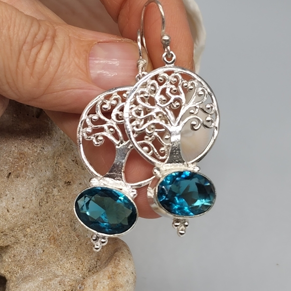 Natural Blue Quartz Topaz Stones Silver Earrings - Picture 3 of 8